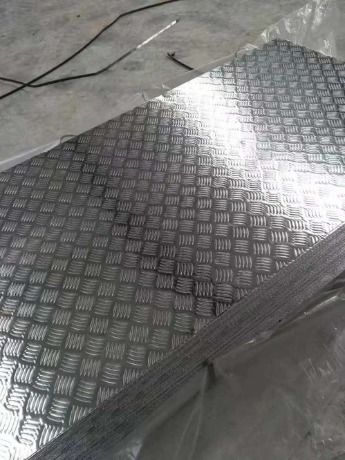 宜昌鑫合建筑砌塊銷售 聚焦4.5mm鋁板經(jīng)營，打造品質(zhì)工程新標(biāo)桿